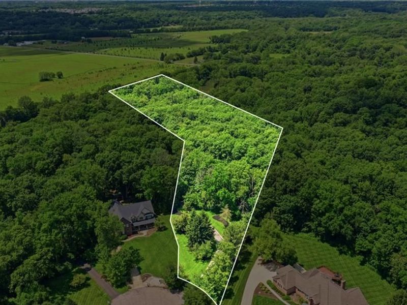 2892 River End Court, Spring Valley Township, OH 45370 Photo 2