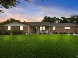 2944 Rosa Del Villa Dr Gulf Breeze, FL 32563