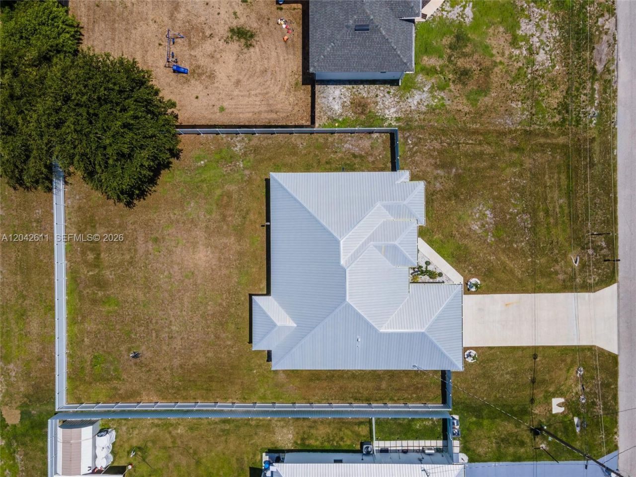 365 Ranier Ave , Lehigh Acres, FL 33974 Photo