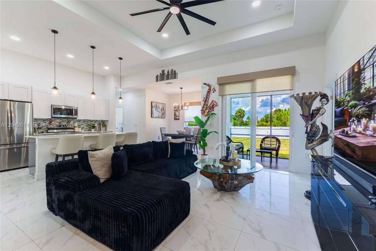 365 Ranier Ave , Lehigh Acres, FL 33974 Photo