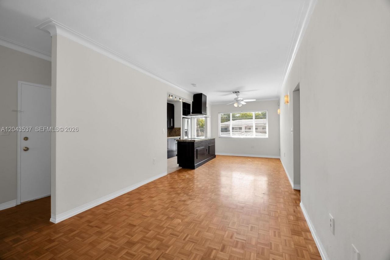 940 Sevilla Ave , Unit 206, Coral Gables, FL 33134 Photo