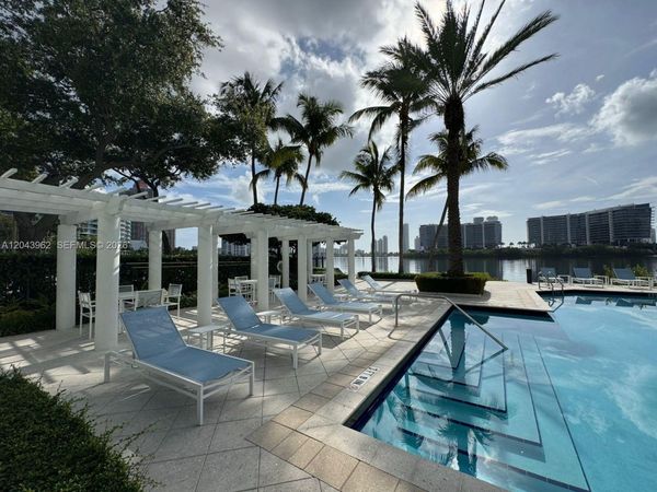 3235 NE 184th St , Unit 11103, Aventura, FL 33160