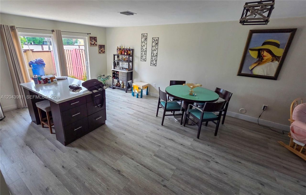3377 NW 198th Ter , Miami Gardens, FL 33056 Photo