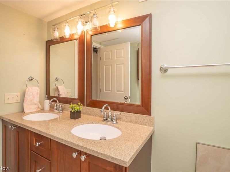 3920 Ashwood Street NW, Canton, OH 44708 Photo 31