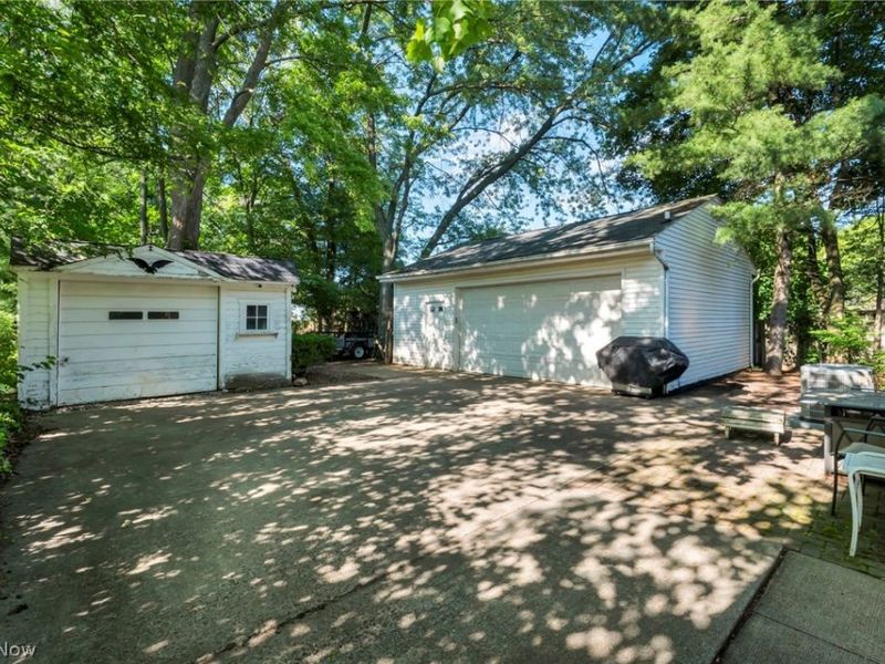 8375 Nowlen Street, Mentor, OH 44060 Photo 5