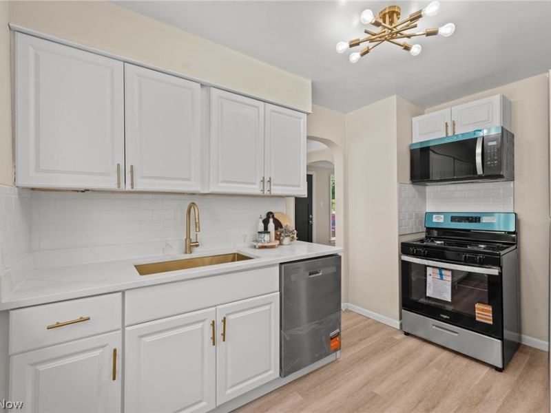 5803 Morningside Drive, Parma, OH 44129 Photo 12