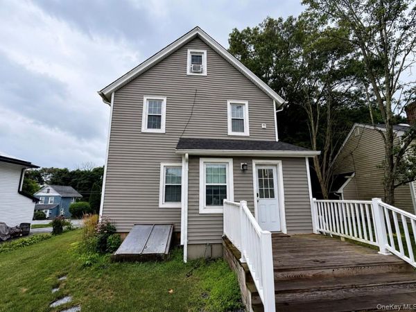 31 Minetta Court, Huntington, NY 11743