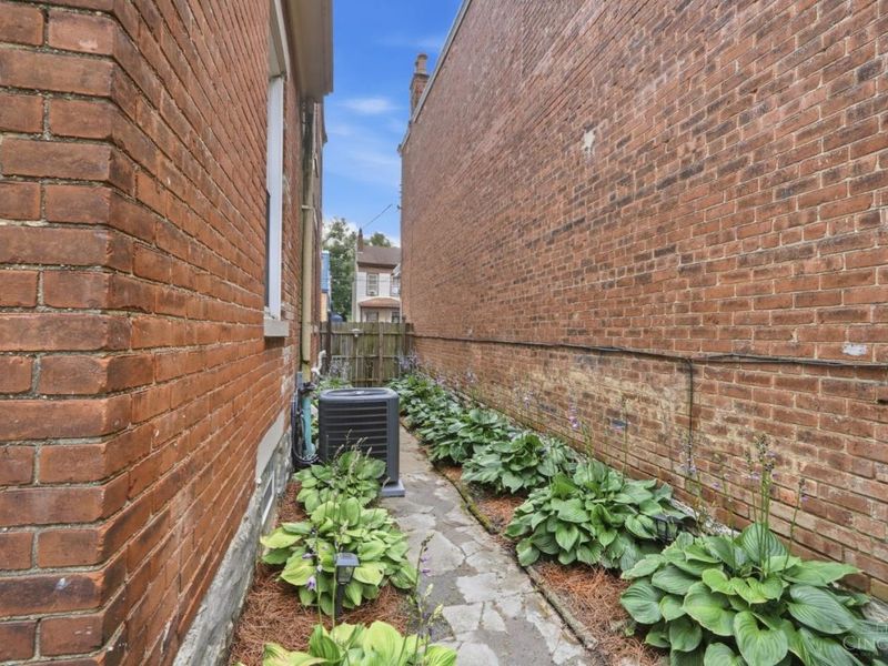4113 Kirby Avenue, Cincinnati, OH 45223 Photo 33