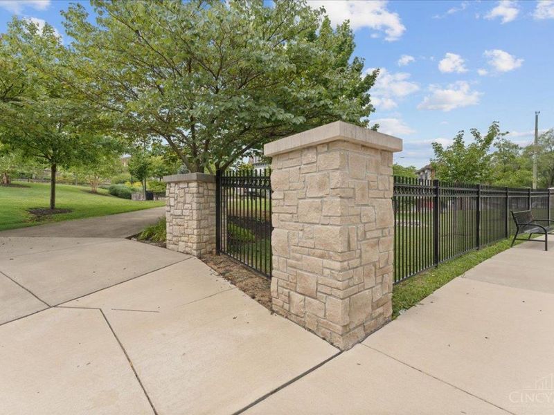1931 Bigelow Street, Cincinnati, OH 45219 Photo 60
