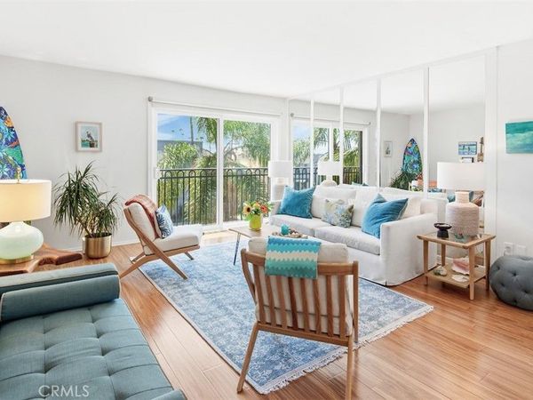 5959 E Naples Plaza, Unit 208, Long Beach, CA 90803