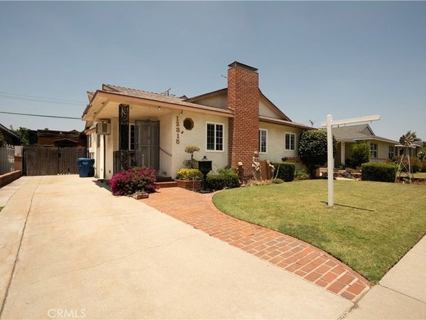 12315 Pomering, Downey, CA 90242