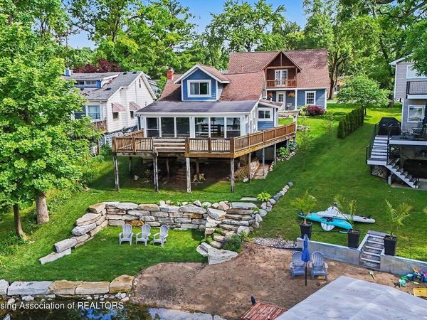 4023 Lotus Drive, Waterford, MI 48329