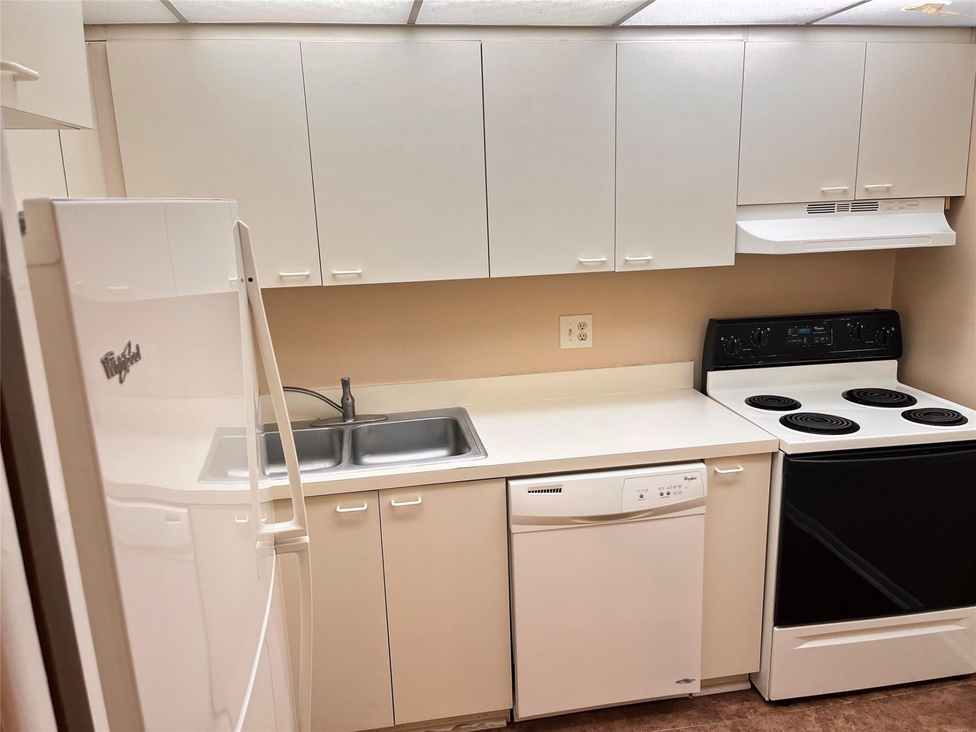 3720 Inverrary Drive, Unit 3k, Lauderhill, FL 33319 Photo