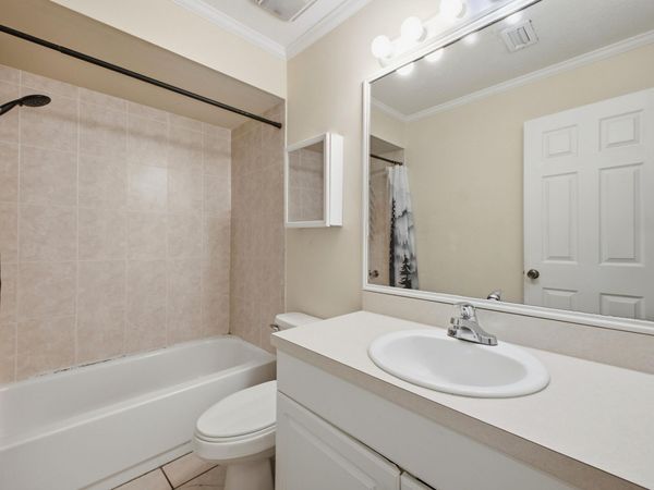 1010 SE Euclid Lane, Port St. Lucie, FL 34983