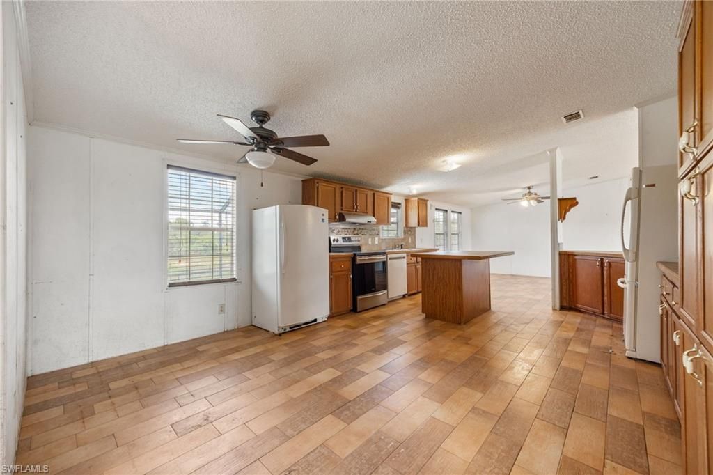 10550 Sharon Dr , North Fort Myers, FL 33917 Photo