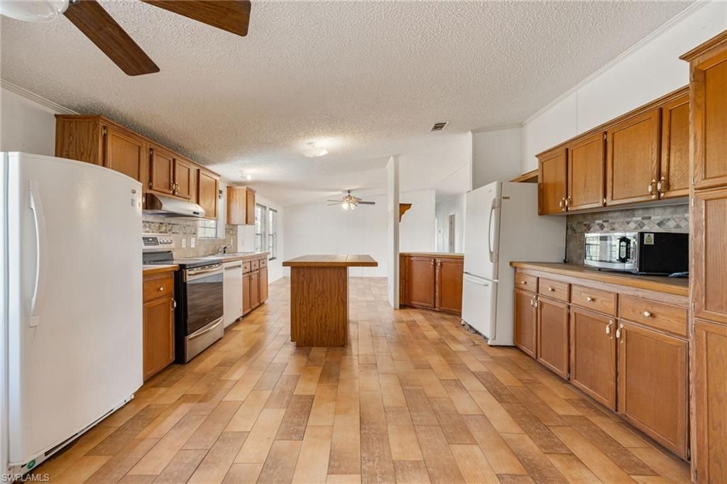 10550 Sharon Dr , North Fort Myers, FL 33917 Photo