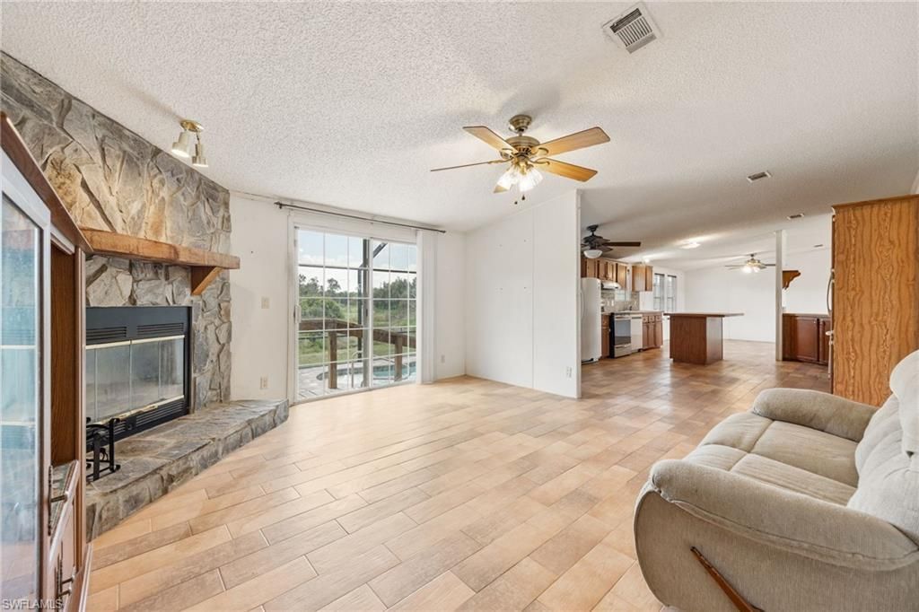 10550 Sharon Dr , North Fort Myers, FL 33917 Photo