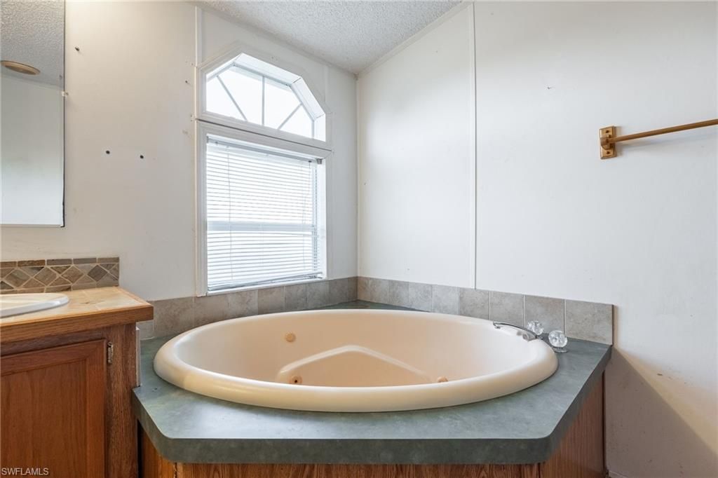 10550 Sharon Dr , North Fort Myers, FL 33917 Photo