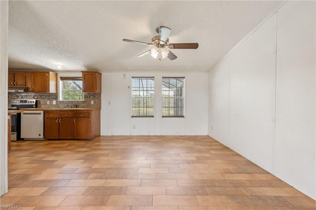 10550 Sharon Dr , North Fort Myers, FL 33917 Photo