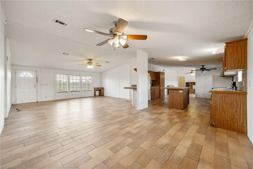 10550 Sharon Dr , North Fort Myers, FL 33917 Photo
