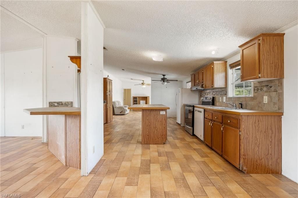 10550 Sharon Dr , North Fort Myers, FL 33917 Photo