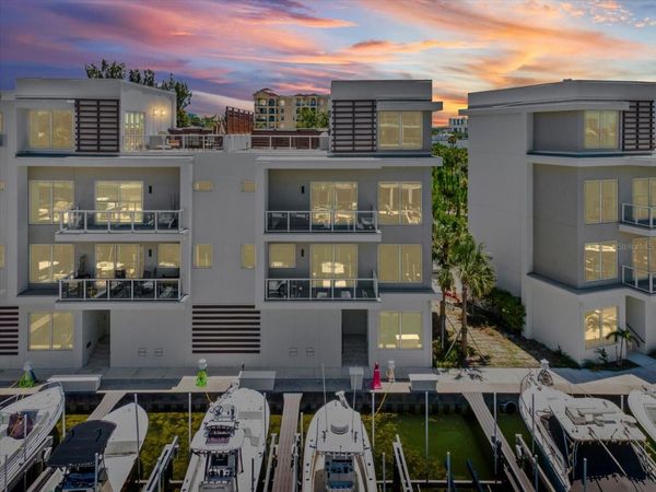 868 N OSCEOLA AVENUE , CLEARWATER, FL 33755