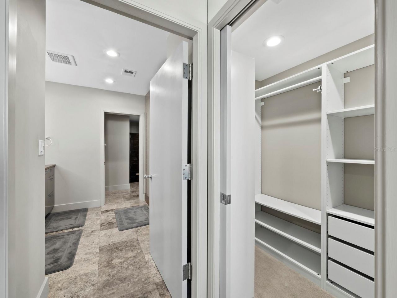455 Longboat Club Road, Unit PH8, Longboat Key, FL 34228 Photo