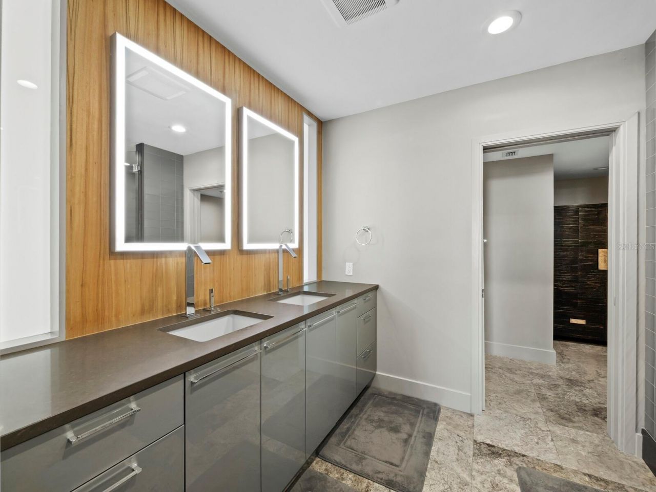 455 Longboat Club Road, Unit PH8, Longboat Key, FL 34228 Photo