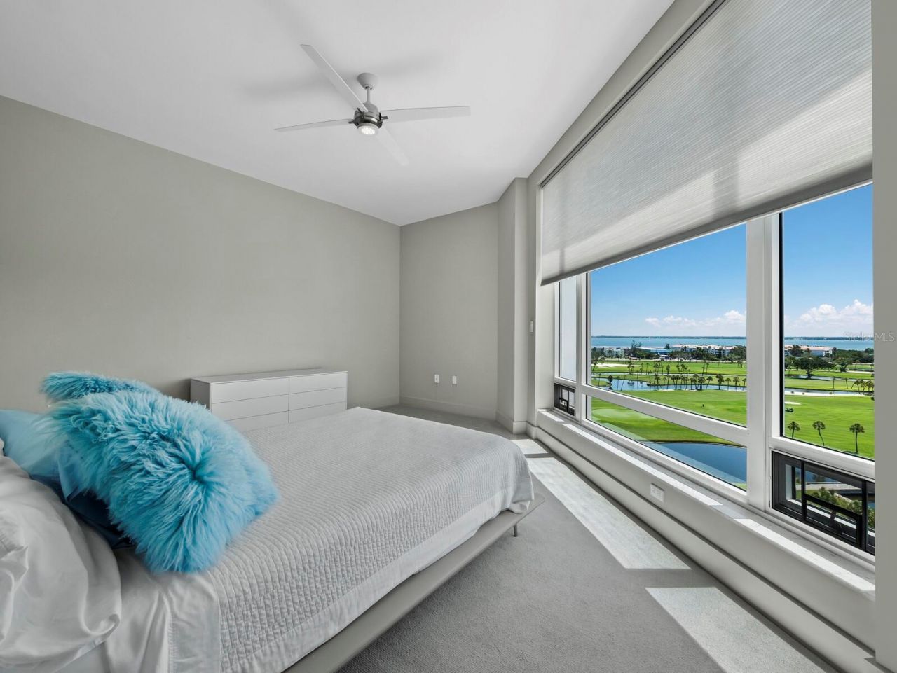 455 Longboat Club Road, Unit PH8, Longboat Key, FL 34228 Photo
