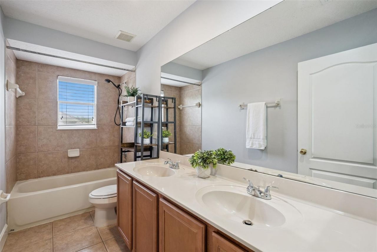 2623 Hazel Grove Lane, Oviedo, FL 32766 Photo