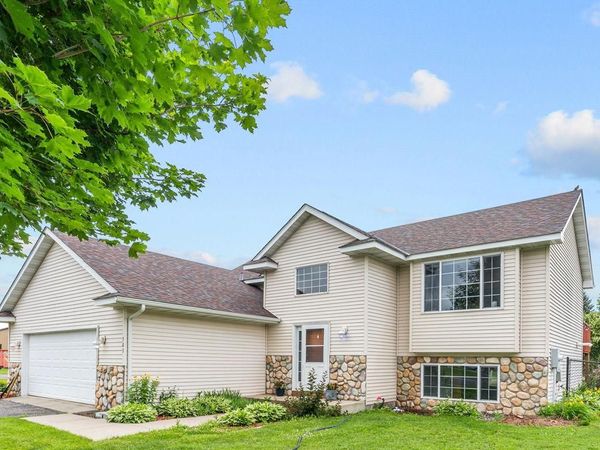 303 Bavaria Lane, Waverly, MN 55390