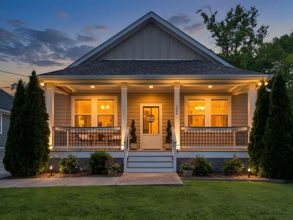 132 Plumlee Dr , Hendersonville, TN 37075