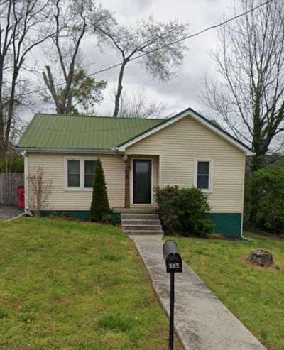 401 College Ave E, Carthage, TN 37030 Main Photo