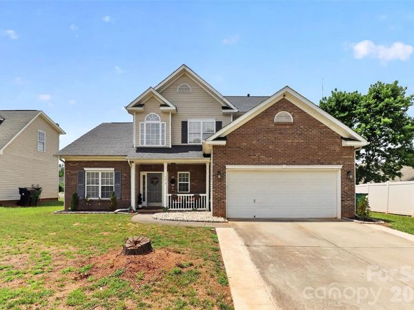 7613 Deluca Drive, Charlotte, NC 28215