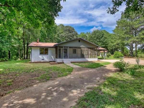 2217 Meadows Road, Newborn, GA 30056