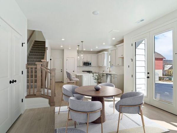 11339 S LAKE RUN RD, South Jordan, UT 84009