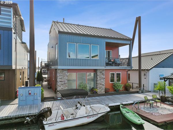 18525 NE Marine DR, Unit D-2, Portland, OR 97230