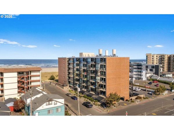 475 S PROM, Unit 112, Seaside, OR 97138