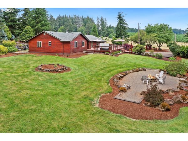 33740 S BALL RD, Molalla, OR 97038
