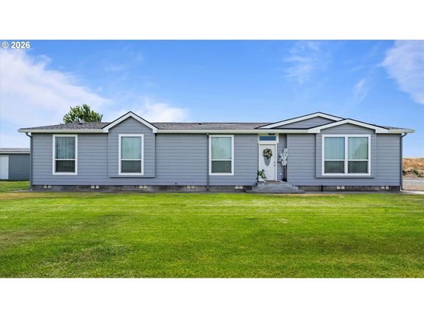 32374 E LOOP RD, Hermiston, OR 97838