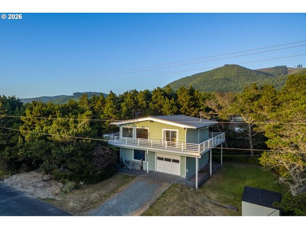 26765 NEDONNA AVE, Rockaway Beach, OR 97136