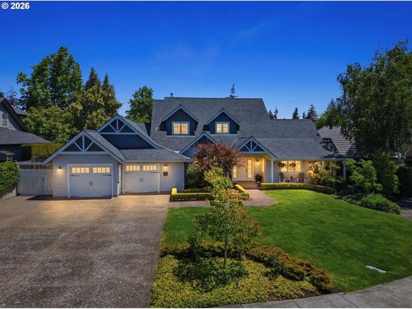 743 CLUB WAY, Eugene, OR 97401