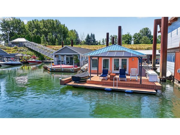 531 N Bridgeton RD, Unit 2, Portland, OR 97217