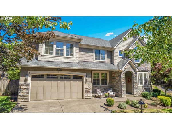 4823 IRELAND LN, West Linn, OR 97068