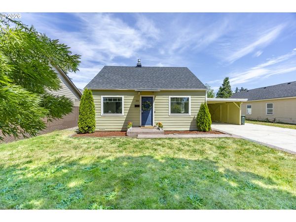 1222 E ST, Springfield, OR 97477