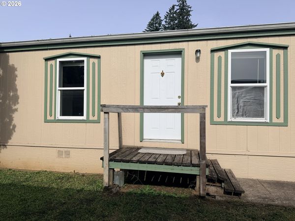 700 N MILL ST, Unit 100, Creswell, OR 97426