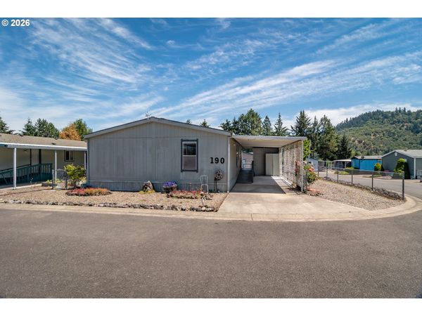 190 TWIN OAKS LOOP, Winston, OR 97496