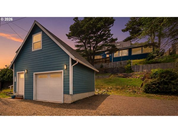 553 N MILLER ST, Rockaway Beach, OR 97136
