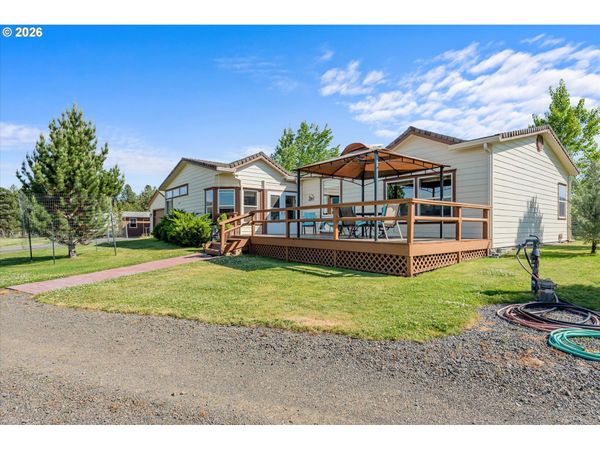58227 PARK RD, La Grande, OR 97850