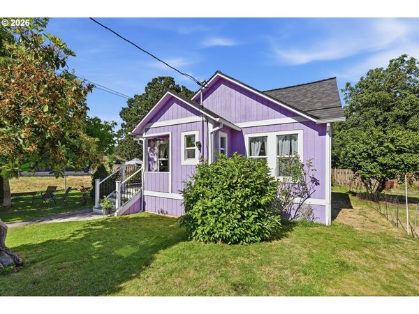 454 N 11TH ST, St. Helens, OR 97051